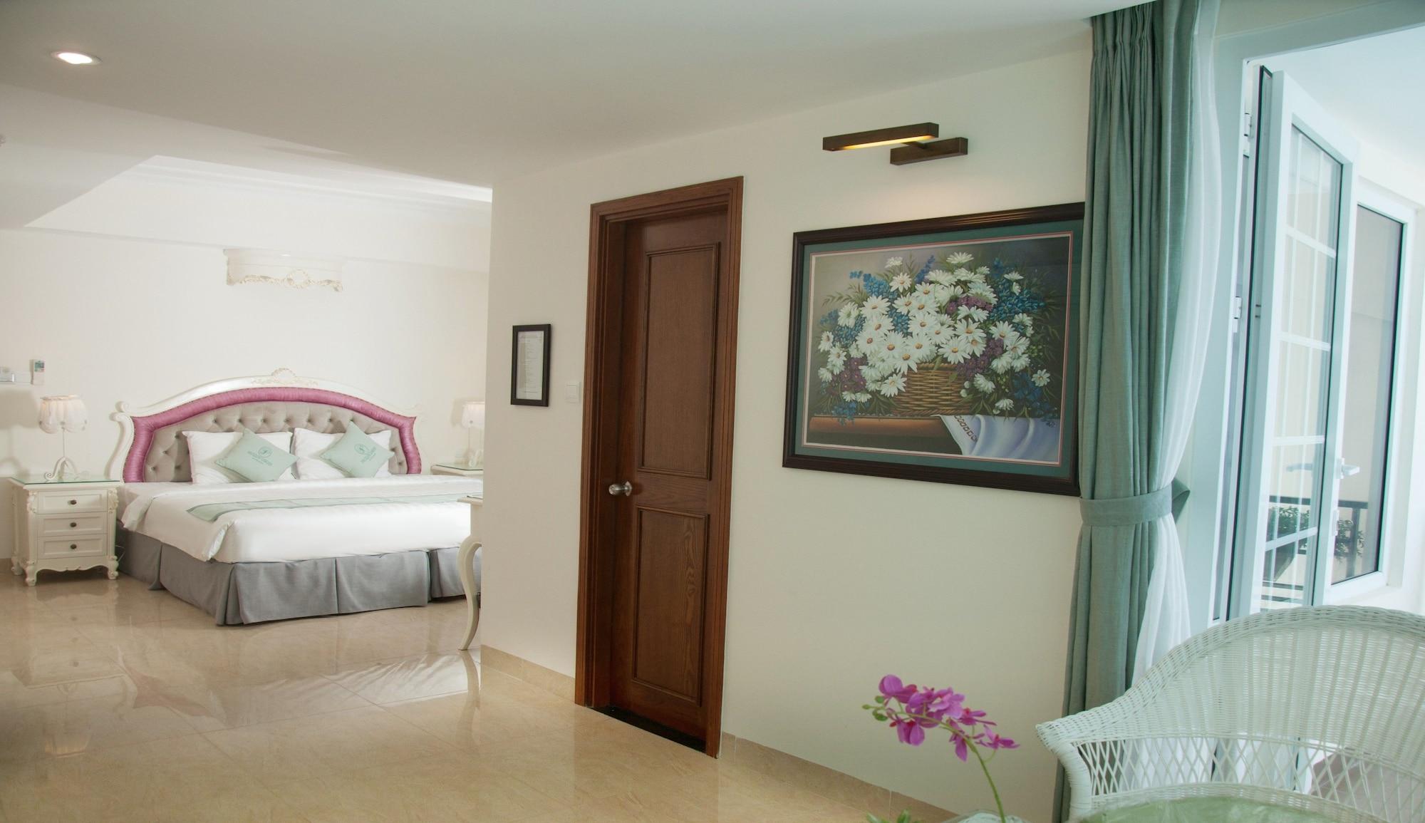 Pavillon Garden Hotel & Spa Nha Trang Beach Exterior photo