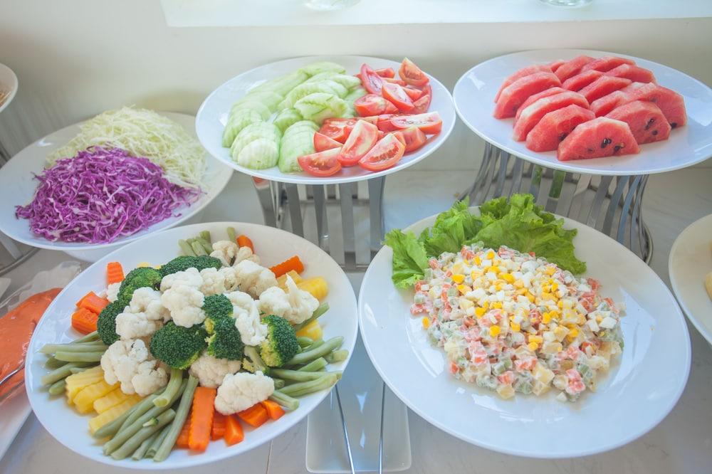 Pavillon Garden Hotel & Spa Nha Trang Beach Exterior photo