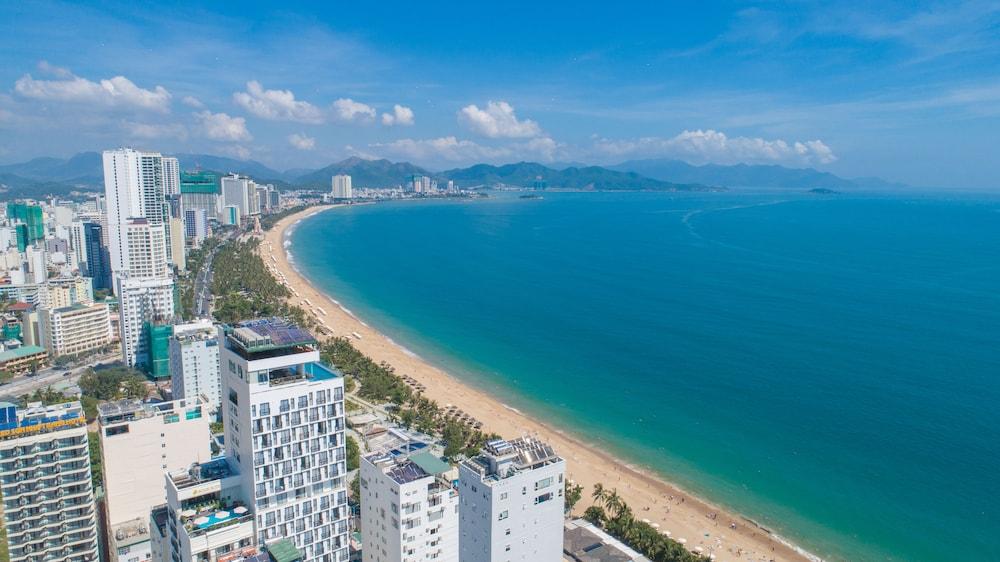 Pavillon Garden Hotel & Spa Nha Trang Beach Exterior photo